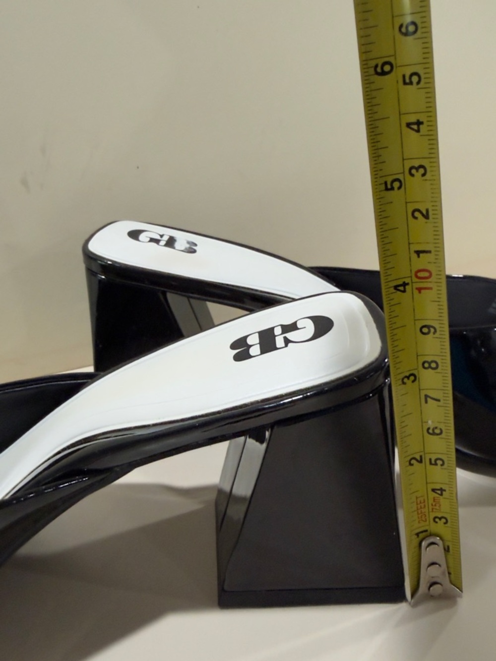 Gianni Bini Black Patent Slide Mules with White Daisy - Picture 3 of 7
